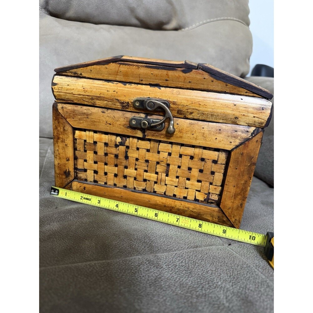 Vintage Rustic Wooden Woven Storage Box / Small Treasure Chest